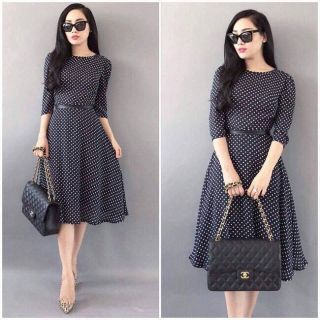 Đầm xòe chấm bi cột eo màu trắng bi đen
