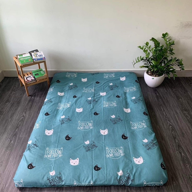 Vỏ bọc nệm vải cotton cao cấp mịn mát. Có khóa kéo