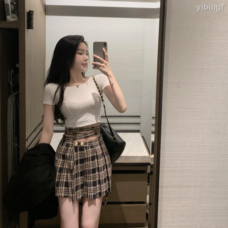 Chân Váy Chữ A Lưng Cao Xếp Ly Họa Tiết Sọc Caro Nữ Tính | BigBuy360 - bigbuy360.vn