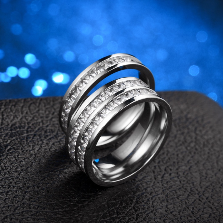 Nhẫn Thép Không Gỉ Đính Đá Zircon 8Mm Sang Trọng