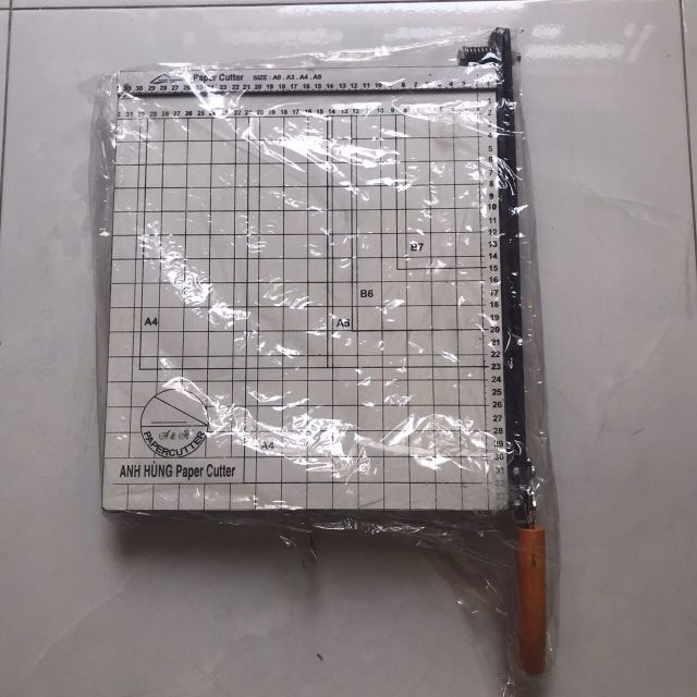 Bàn cắt giấy A4 mica