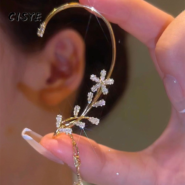 Khuyên Kẹp Vành Tai Không Xỏ Lỗ Hình Hoa Lá Tua Rua