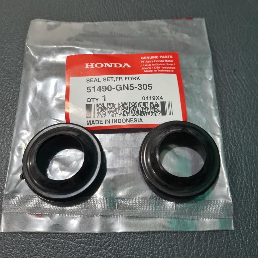 Nắp Đậy Chống Sốc Chuyên Dụng Cho Xe Honda Vario Beat Fi Scoopy Spacy Gn5