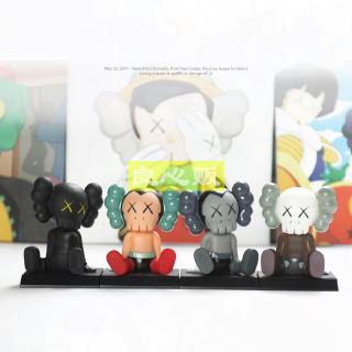 Mô hình kaws ngồi