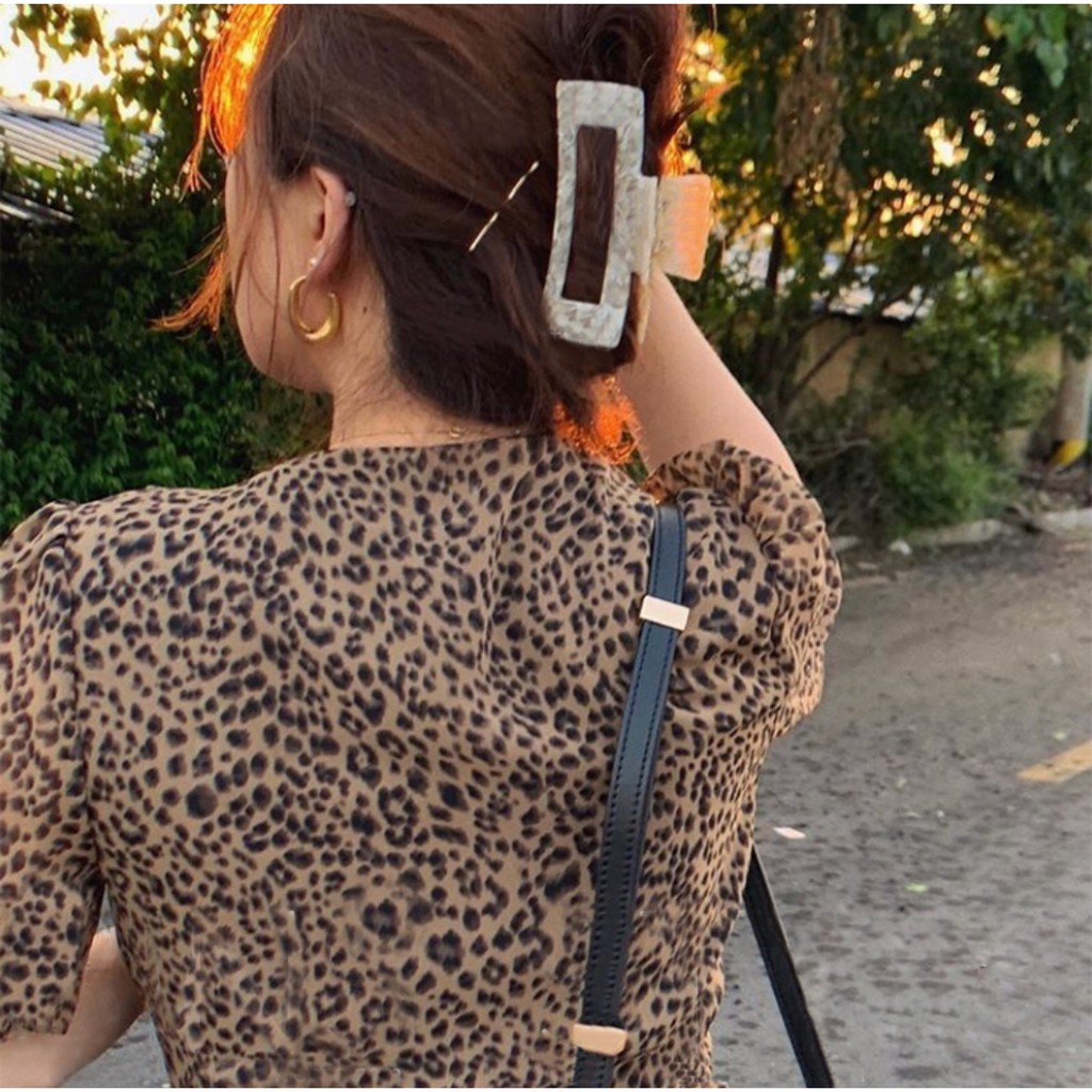 Kẹp tóc càng cua bản chữ nhật vân đá sang chảnh HOT TREND