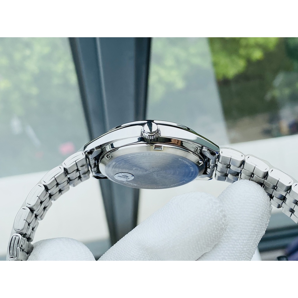 Một trong những mẫu sản phẩm đang được yêu thích nhất của Orient 3 Sao chính là mẫu đồng hồ nam RA-AB0E08L19B.
