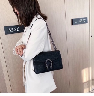 Túi đeo chéo chất đẹp