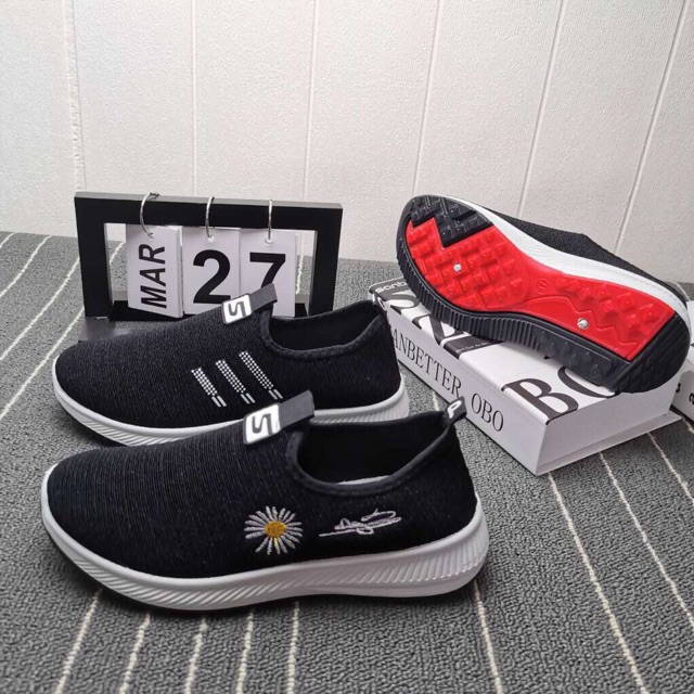 ( freeship CT) Giày thể thao chạy bộ siêu êm chân