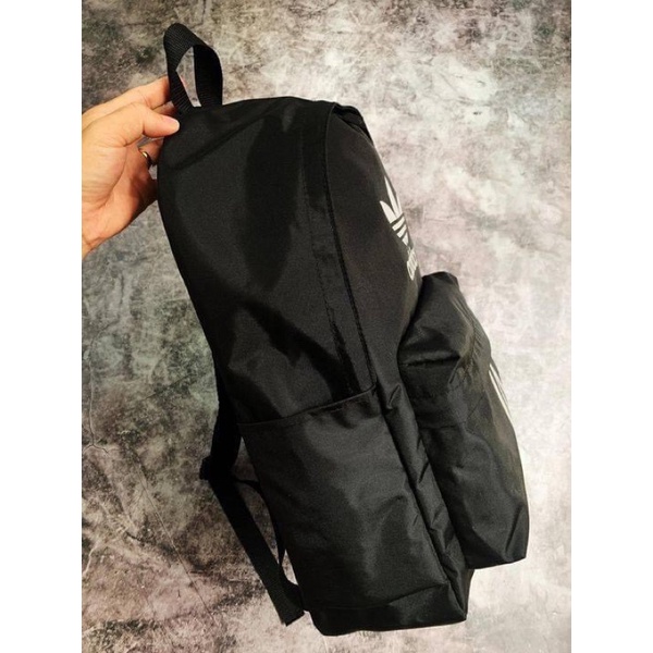 Balo adidas logo 3 sọc giữa