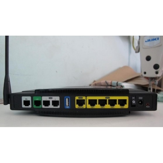 Modem Cisco WAG310G Wireless-G ADSL2+ Gateway with VoIP