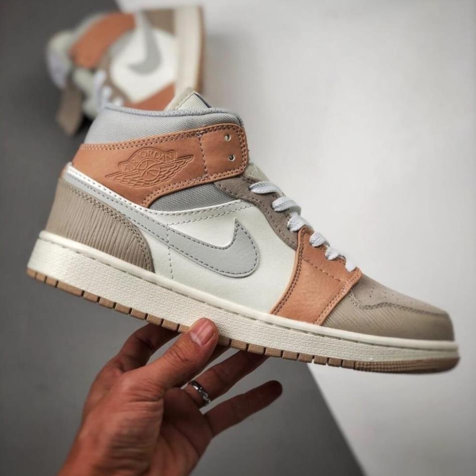[Bán lỗ xin đánh giá] Giày jordan mid milan cổ cao. Giày sneaker JD1 high Milan cực hot nam nữ Full Box Bill | BigBuy360 - bigbuy360.vn