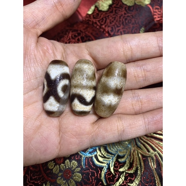 Dzi thiên châu 3 phân béo có tuổi thông đèn