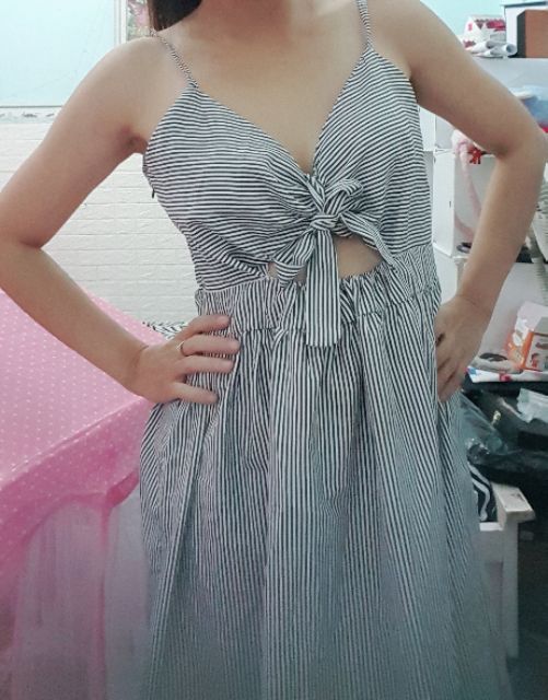 Thanh lý đầm 2 dây dưới 50kg