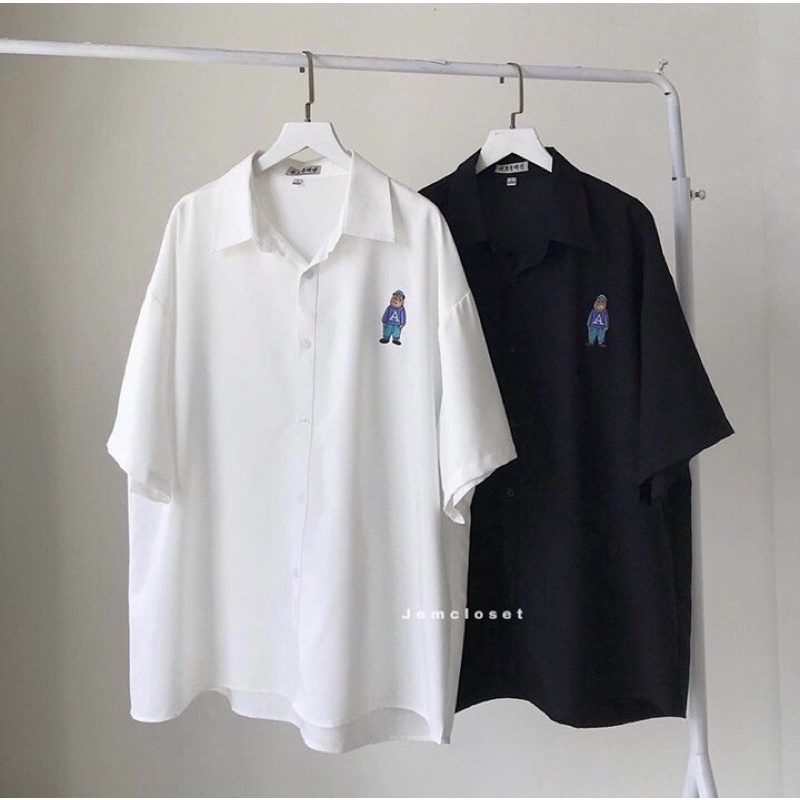 [Mã 11FASHIONSALE1 giảm 10K đơn 50K] Áo Sơ Mi nữ MRA cổ bẻ tay ngắn - dáng rộng Unisex - thêu gấu bông đáng yêu | BigBuy360 - bigbuy360.vn