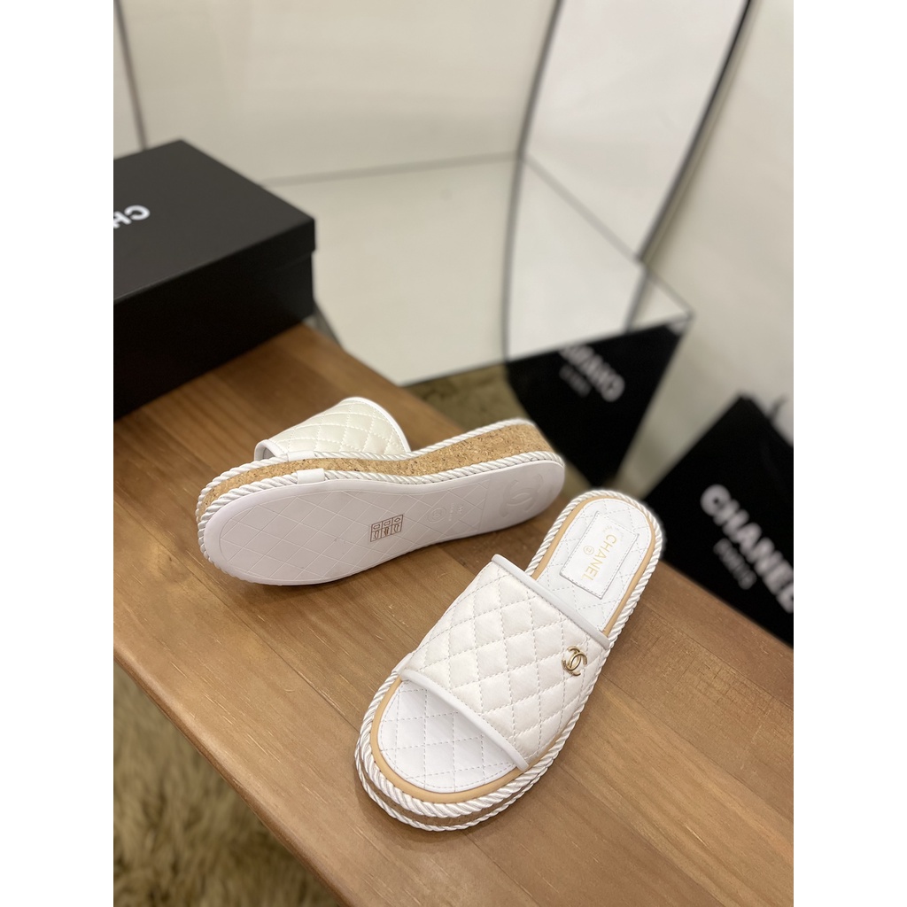 Dép nữ da thật thời trang cao cấp 𝘾𝙝𝙖𝙣𝙚𝙡 𝘾𝙝𝙖𝙣n𝙚𝙡 CN phong cách trẻ trung, thời thượng