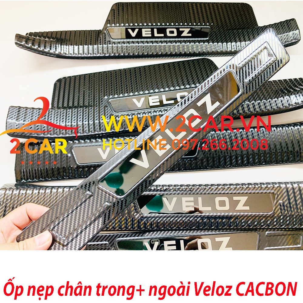 Ốp Bậc Cửa, Nẹp Bước Chân, Chống trầy cốp CARBON xe Toyota VELOZ 2022 - 2023 vân cacbon CHỮ TRÁNG GƯƠNG cao cấp