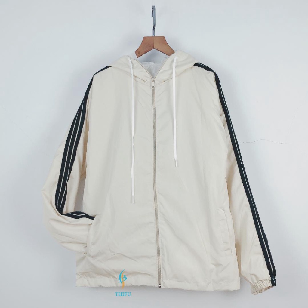 Áo Khoác Dù In Chữ THE FAMILY Kết Hợp Sọc Ngang Vai Siêu Hot TP [NewUnisex]