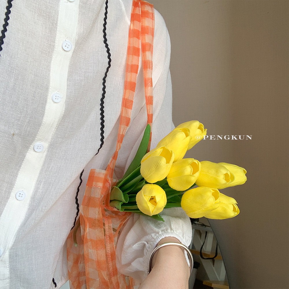 Hoa Tulip nhân tạo trang trí nội thất phong cách Hàn Quốc