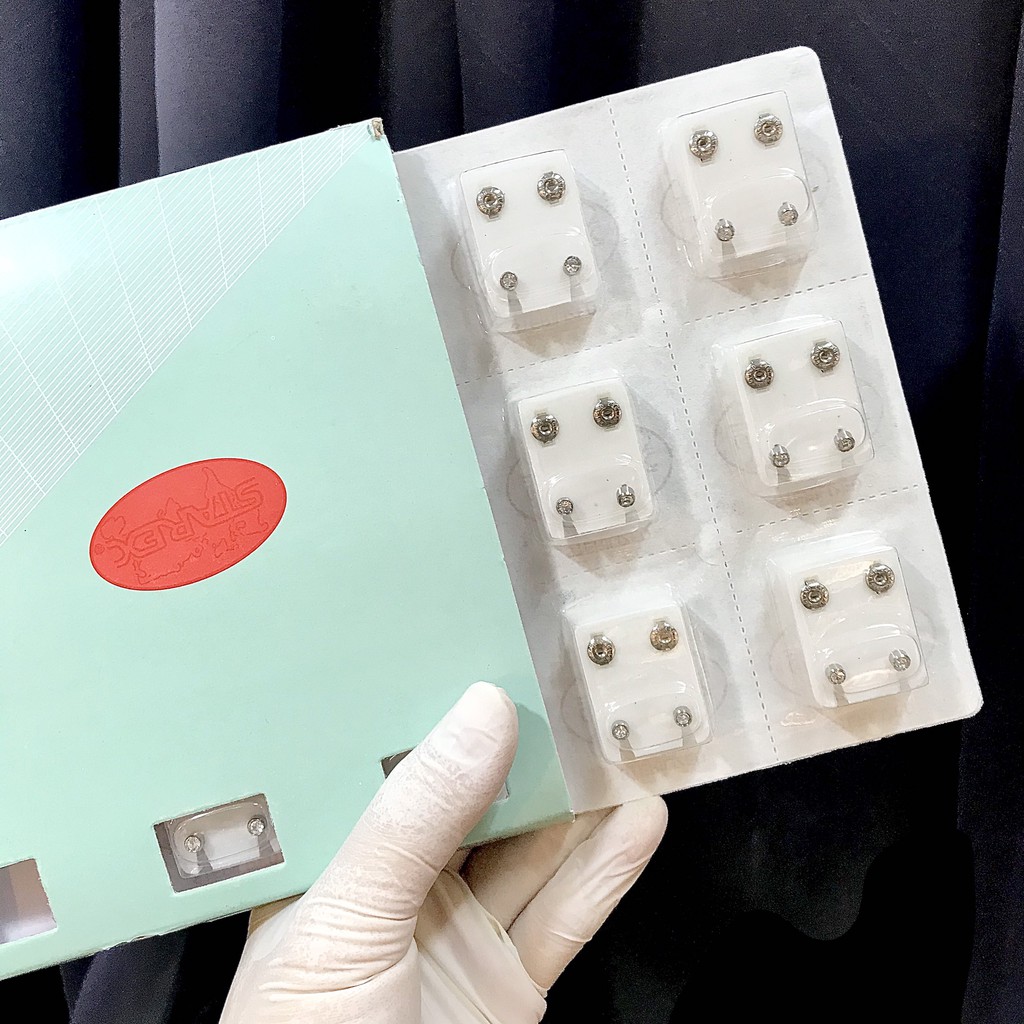 Bộ vỉ khuyên bấm lỗ tai thép y tế cao cấp