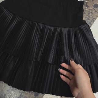 Chân váy xếp li 2 tầng