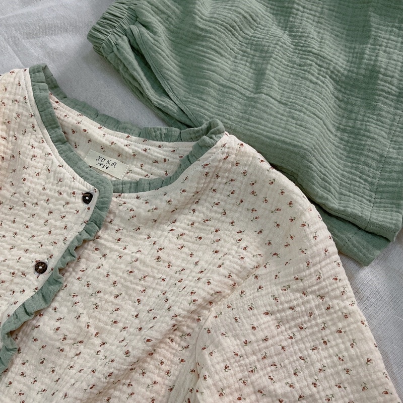 Bộ xô muslin hoa phối quần xanh đậu ( có màu mới)