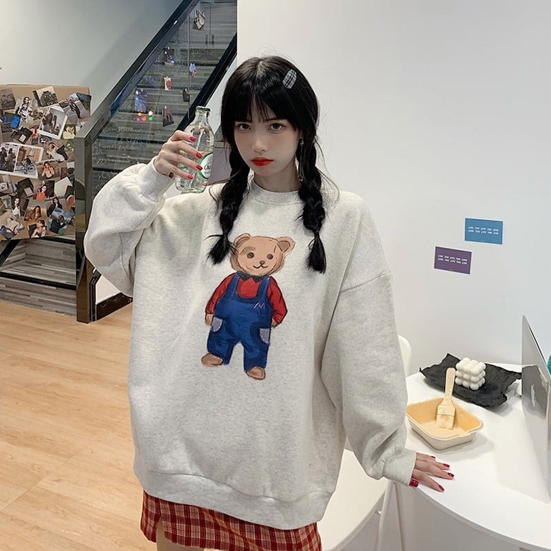 Áo thun tay dài form rộng, áo sweater Unisex -áo nỉ tay dài cổ tròn hình gấu | BigBuy360 - bigbuy360.vn