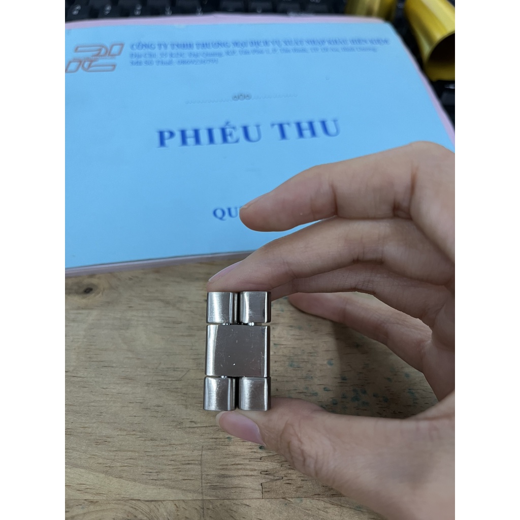 Bản lề bán nguyệt xikel xước 30x70x2.5mm