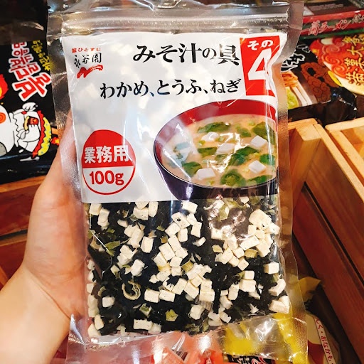 Rong biển wakame đậu phụ khô gói 100g (Date T11.2022)