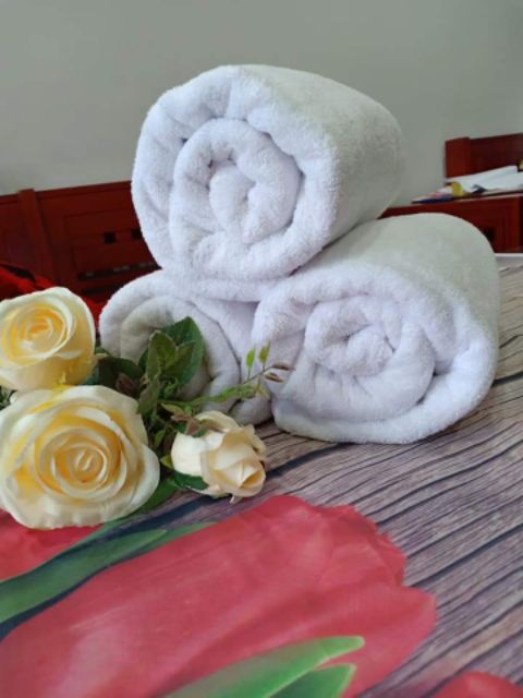 Khăn tắm dày xuất nhật body quấn người kt 70x140cm hàng 400g mềm mịn đẹp