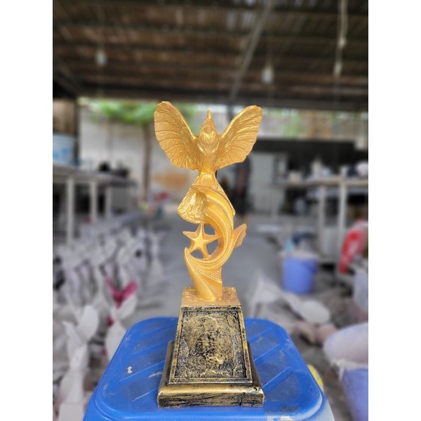 CÚP CHIM CHÀO MÀO