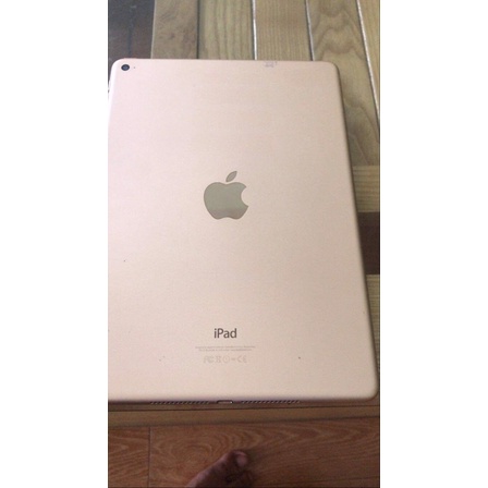 ipad 6 - tặng kèm bao da