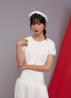 mấn xoắn cô dâu
