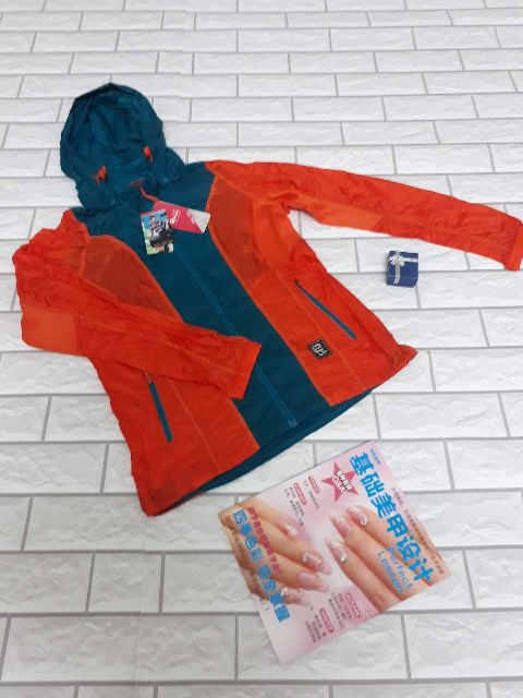 Áo gió nữ 1 lớp xuất khẩu nhãn hiệu echoroba mã hàng phối màu đẹp cực thể thao cực outdoor. | BigBuy360 - bigbuy360.vn