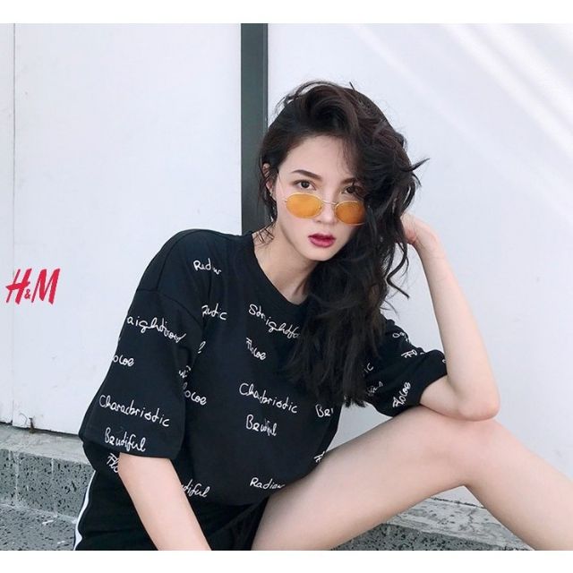 Áo cộc tay nữ ( chữ họa tiết )