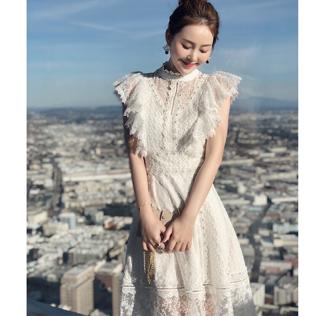 (HÀNG ORDER) Váy ren tay cánh tiên dáng dài thêu hoa cầu kì GNCM