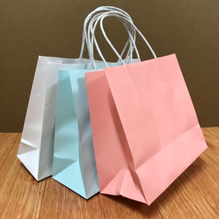 Túi giấy KRAFT quai xoắn kt 20x22x10cm cho các shop(sẵn 3màu)