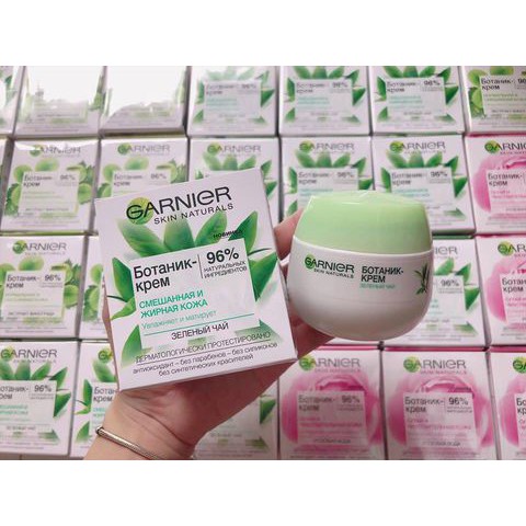 Kem dưỡng ẩm Garnier Skin Naturals