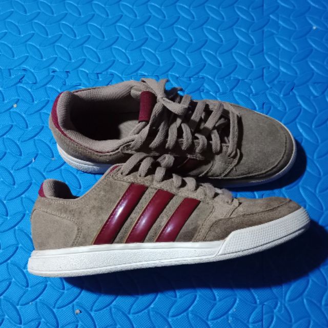 Giầy adidas