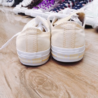 Converse real 2hand vàng nhạt