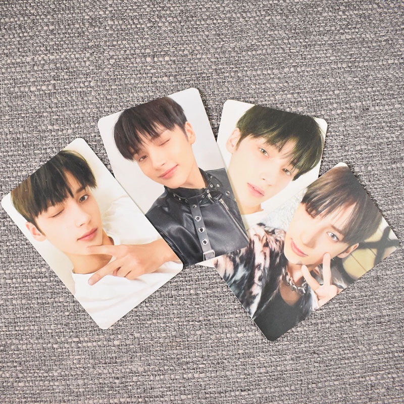 Bộ Album Ảnh Nhóm Nhạc TXT 2: Thứ Năm Độc Đáo