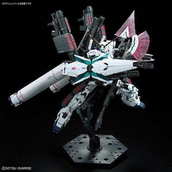 Mô Hình Lắp Ráp Gundam RG Unicorn Full Armor