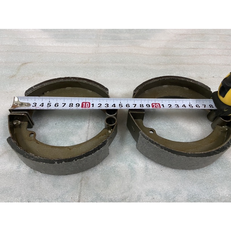 Bộ má phanh,bố thắng 14,5cm, 4 chiếc loại đường kính 14,5cm dùng lắp ráp thay thế cho cầu sau xe 3 bánh,4 bánh