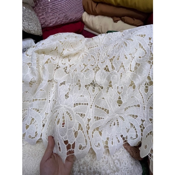 Ren sợi màu kem