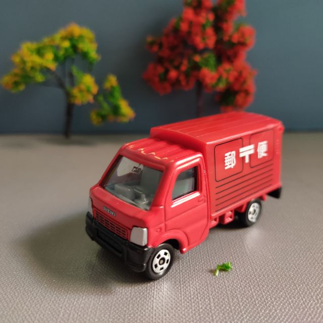 Xe tomica suzuki carry