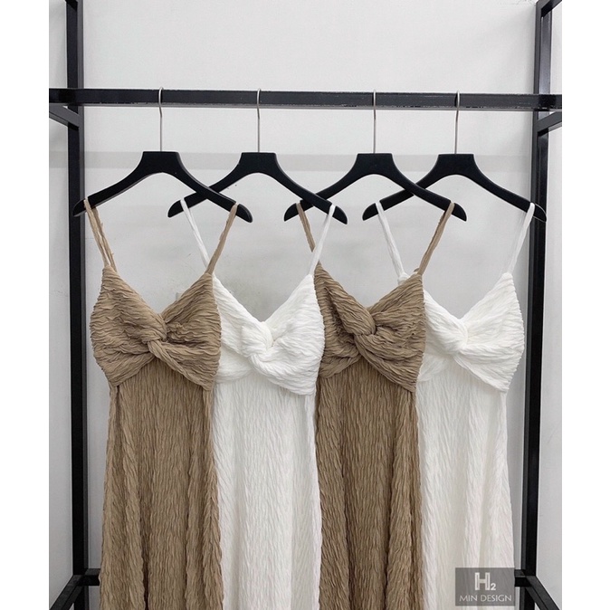 Váy body hai dây sang chảnh