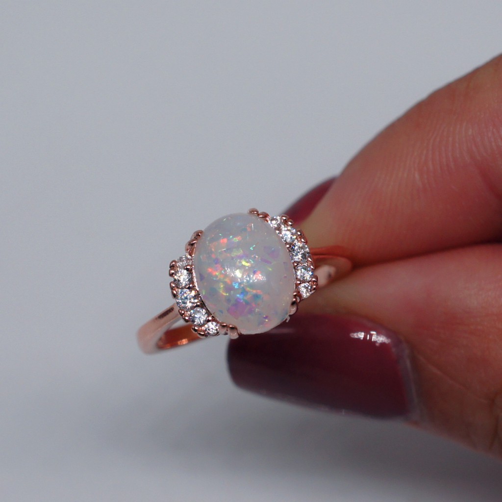 Nhẫn đeo tay kim loại khảm đá opal sang trọng cho nữ