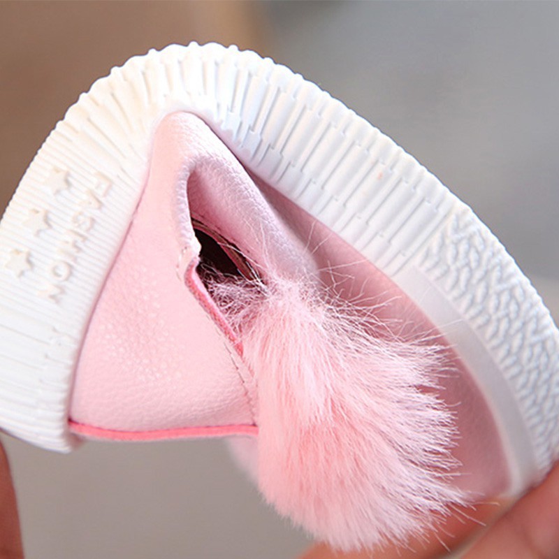 Giày bít mũi phối lông tai thỏ đáng yêu cho bé gái