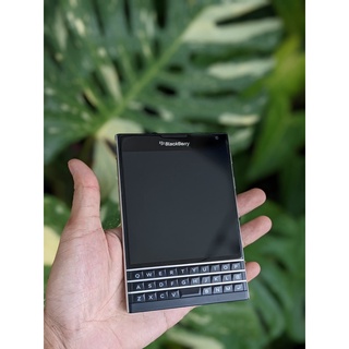 Điện thoại BlackBerry PassPort nguyên bản