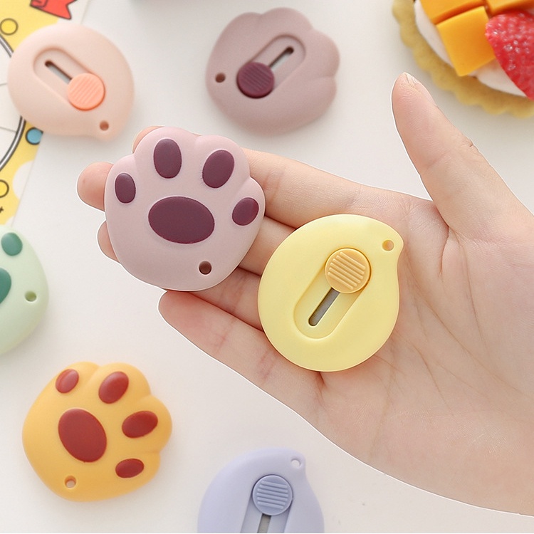 Dao rọc giấy mini hình dấu chân mèo cute dễ thương nhiều màu sắc