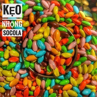 Kẹo socola hình viên nhộng hộp 500g.